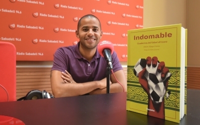 Alberto Edjogo avui als estudis de Ràdio Sabadell | Adrián Arroyo